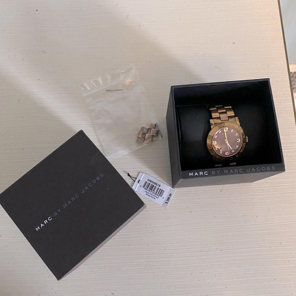 Rose gold Marc Jacob’s watch